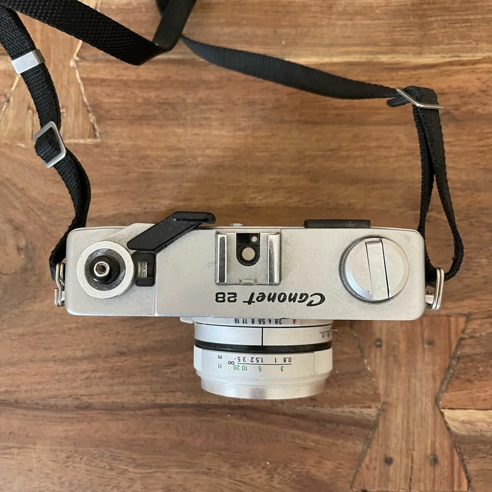 Vintage CANON : Canonet 28 Film Camera with Lens